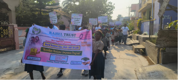 Public receiving tree saplings